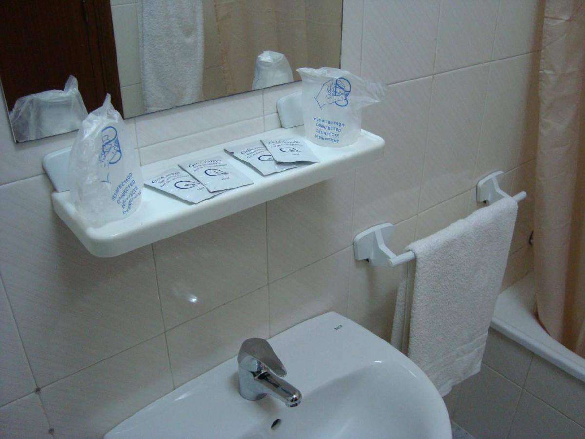 Hostal Duran Alora Luaran gambar