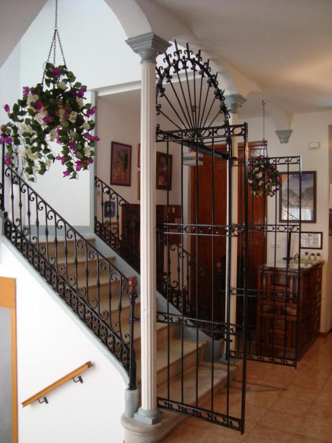 Hostal Duran Alora Luaran gambar